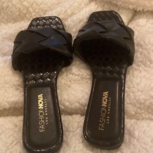 Fashionnova square slides